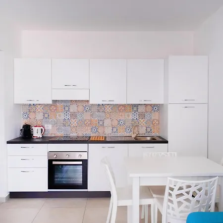 Guesthost - Borgo 84 Marzamemi - Casa Pachino Apartment *